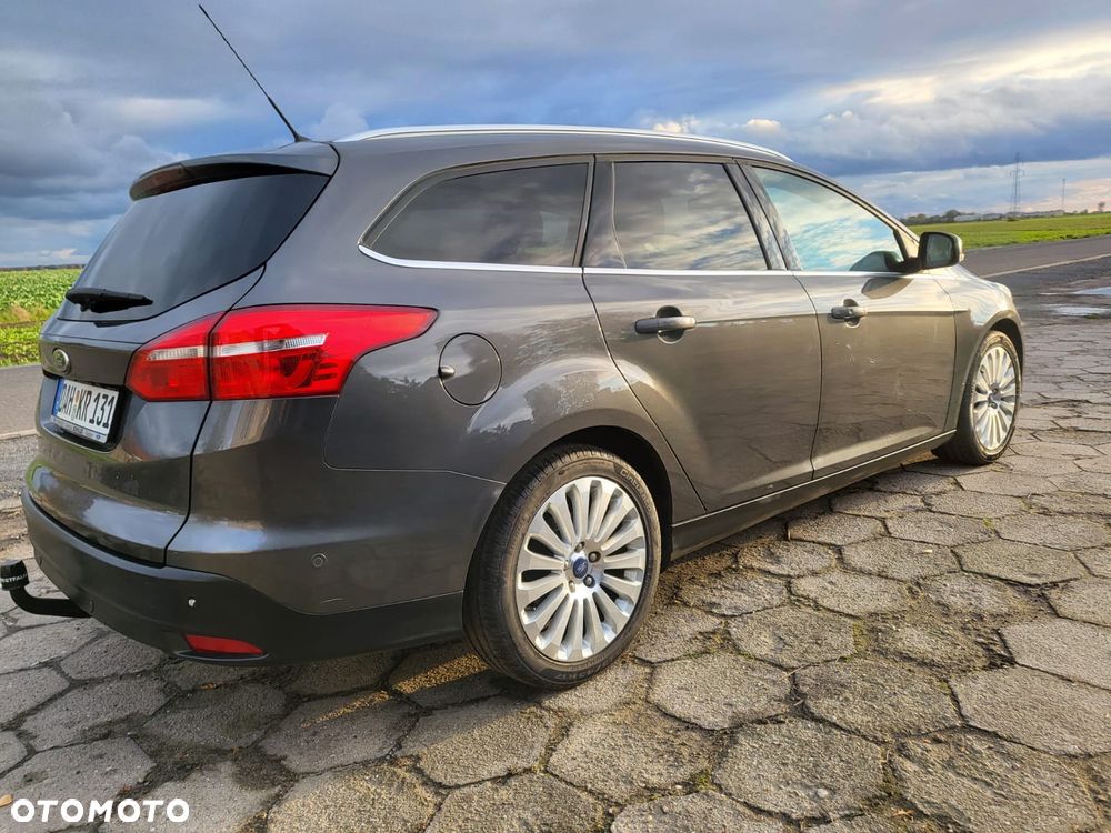 Ford Focus 1.0 EcoBoost STart-Stopp-System TITANIUM - 29