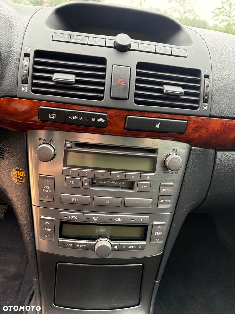 Toyota Avensis 2.0 VVT-i Sol - 5