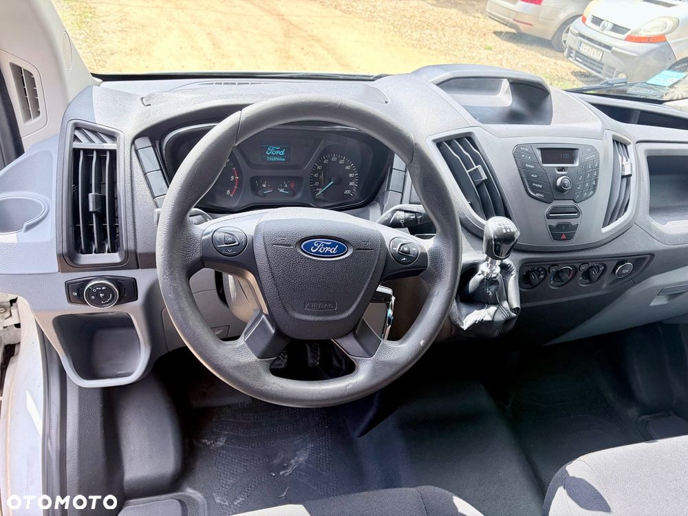 Ford Transit - 21