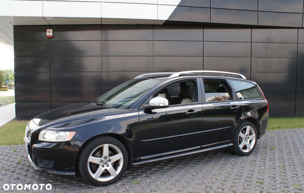 Volvo V50 2.0D R-Design Momentum - 29