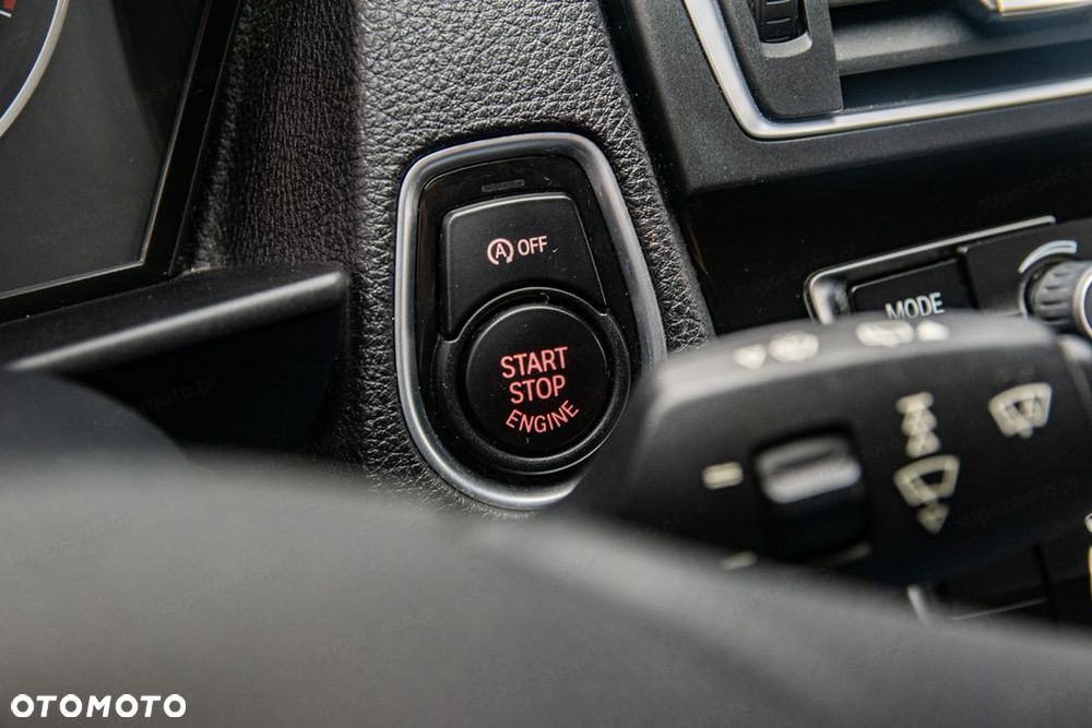 BMW Seria 1 118i - 19