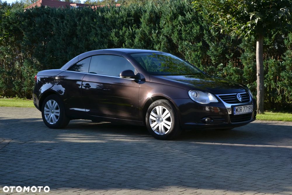 Volkswagen Eos 2.0 TDI DPF Sport & Style - 2