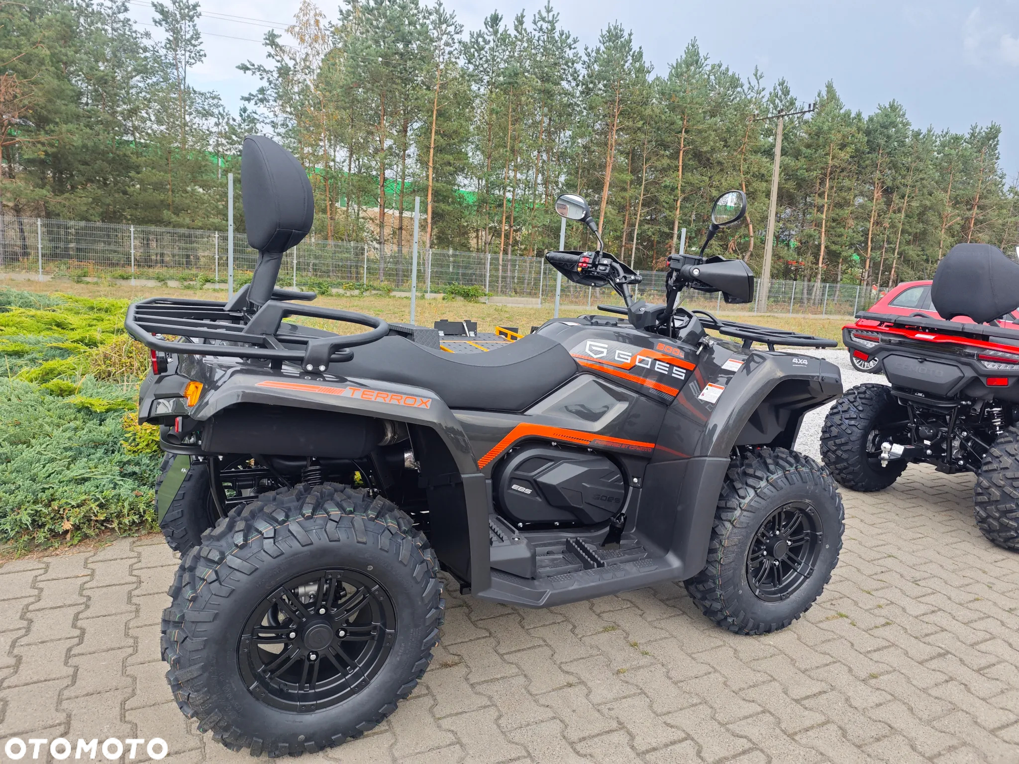 CFMoto CForce - 10