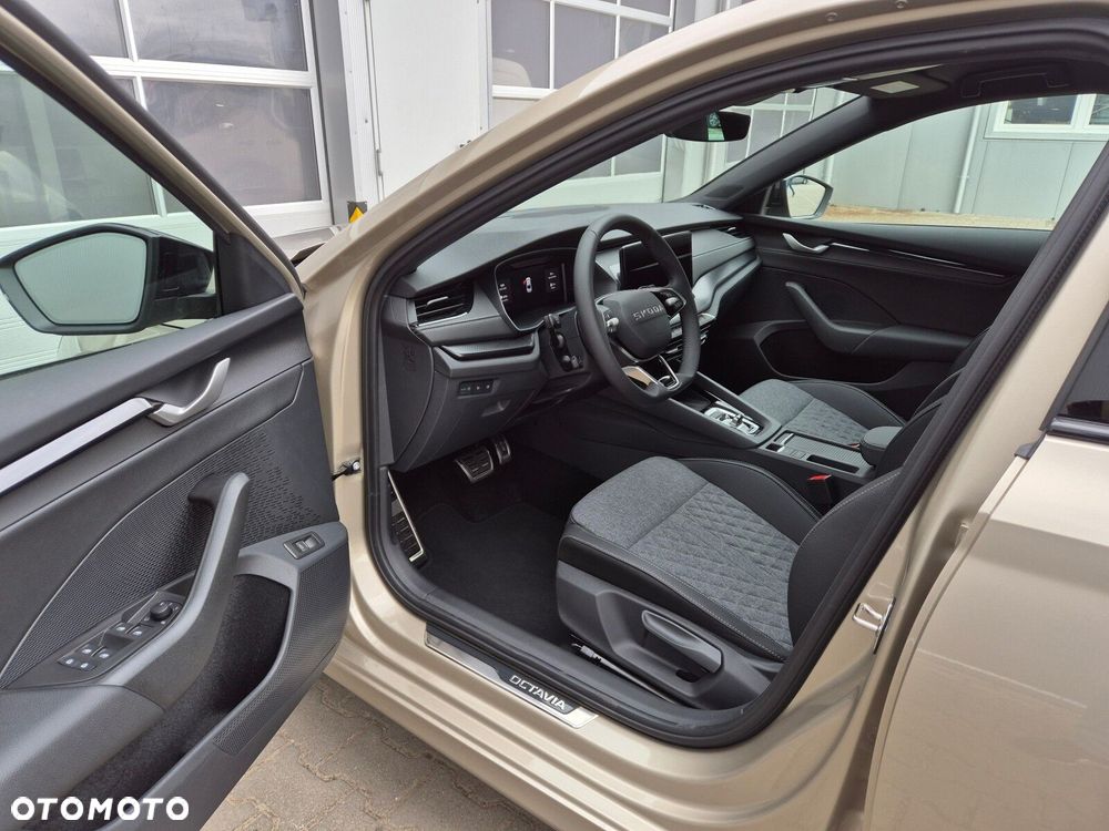 Skoda Octavia 1.5 TSI mHEV Sportline DSG - 11
