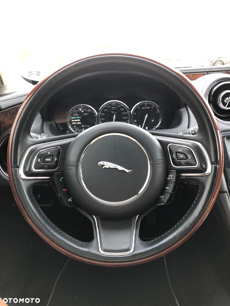 Jaguar XJ 5.0 V8 Langversion Portfolio - 18