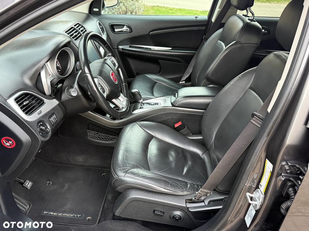 Fiat Freemont 2.0 Multijet 16V DPF Automatik Allrad Black Code - 20