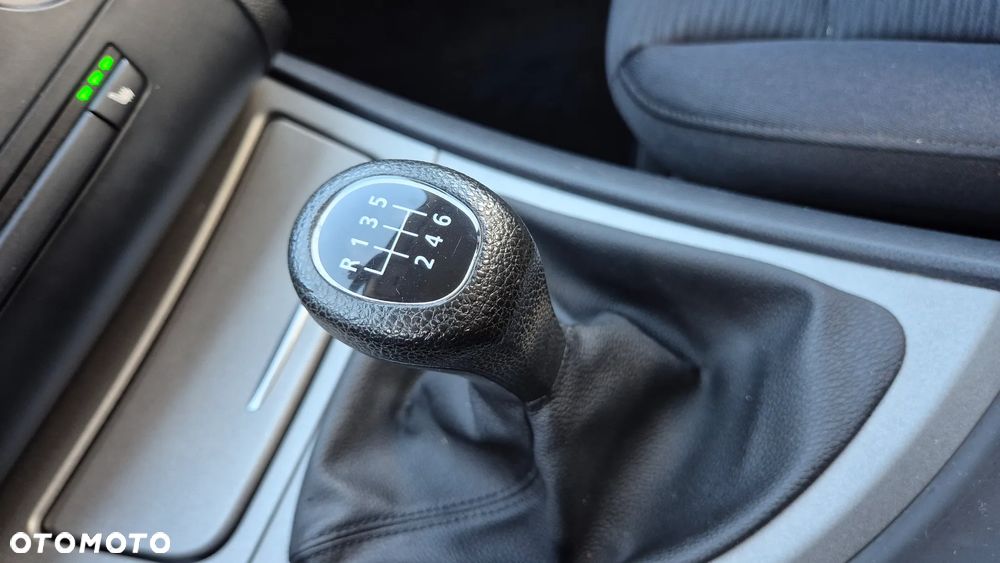 BMW Seria 1 116i - 18