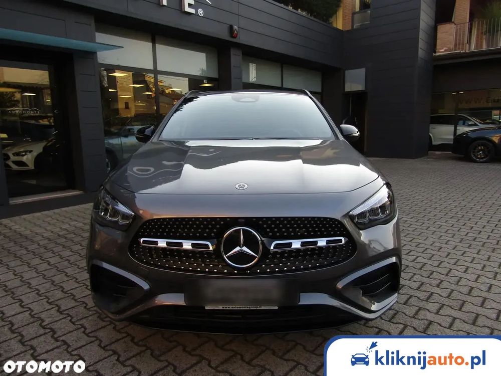 Mercedes-Benz GLA 200 AMG Line - 2