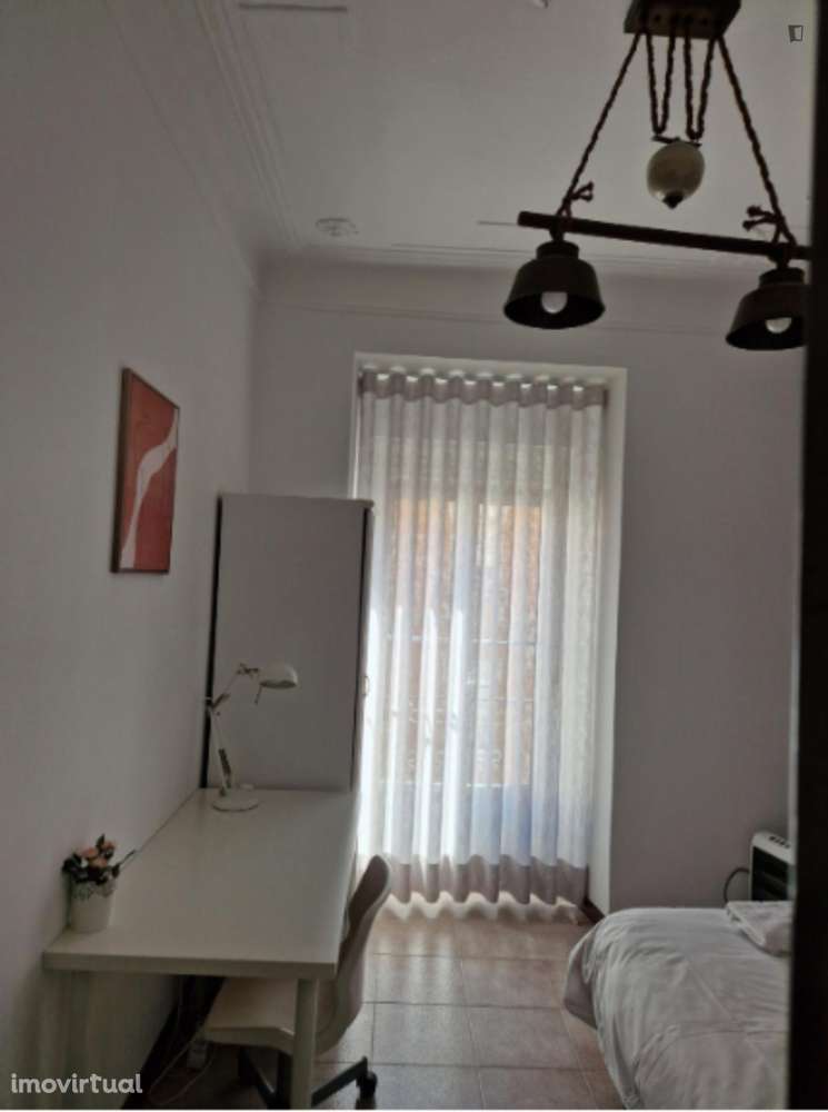 Quarto - localizado em Penha de França Lisbon - Grande imagem: 4/9