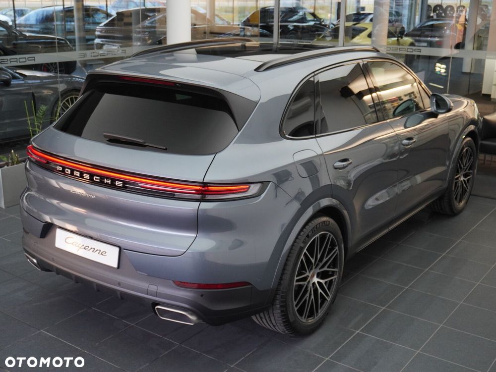 Porsche Cayenne - 15