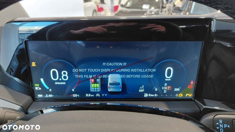 Ford Tourneo Custom - 23