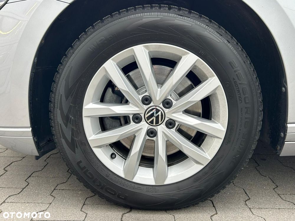 Volkswagen Passat 2.0 TDI EVO Business - 36