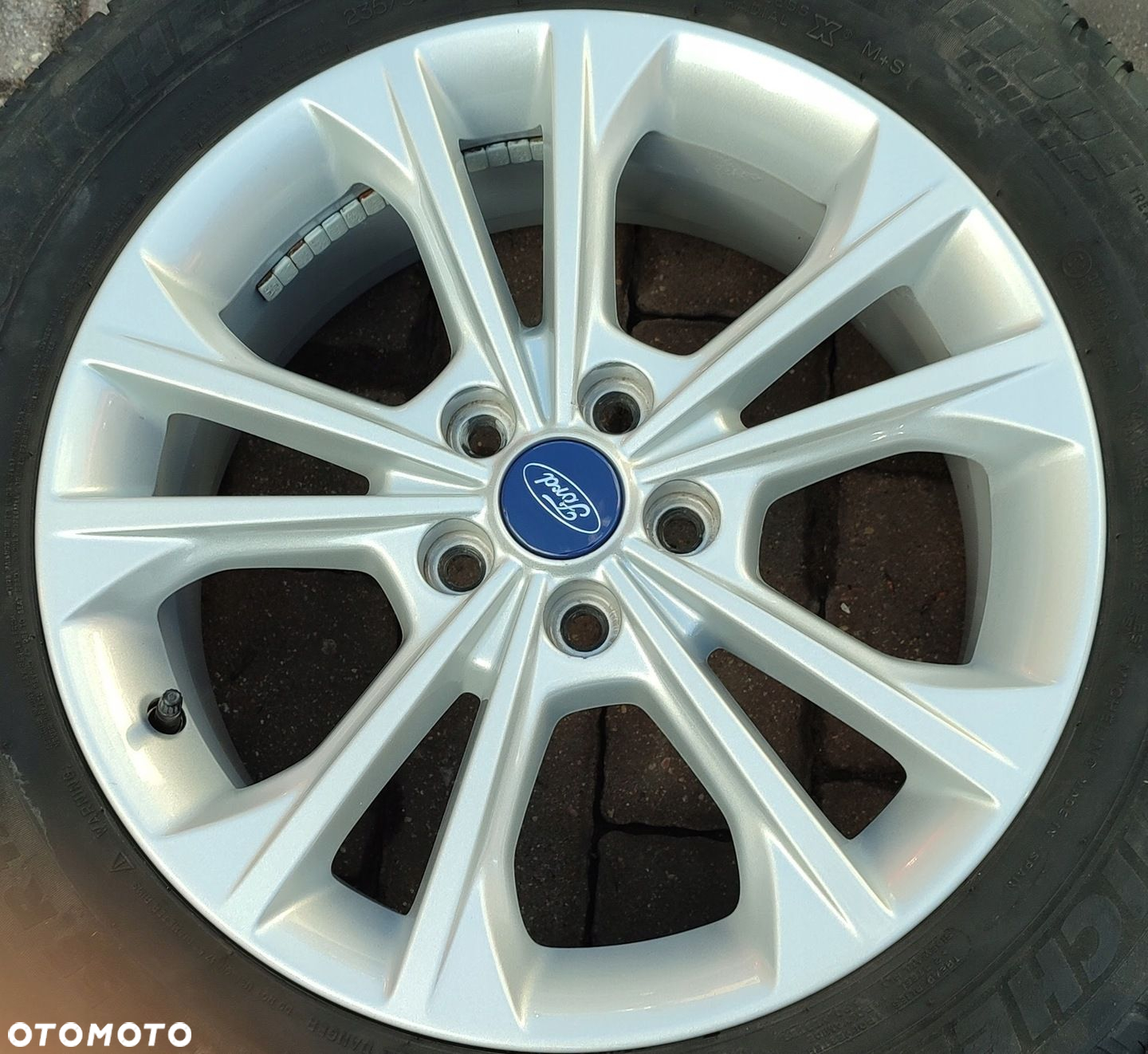 Felgi Aluminiowe Oryg. Ford Kuga S-Max 17 Cali 7,5Jx17 Et52,5 5x108 Ø63,4mm - 5