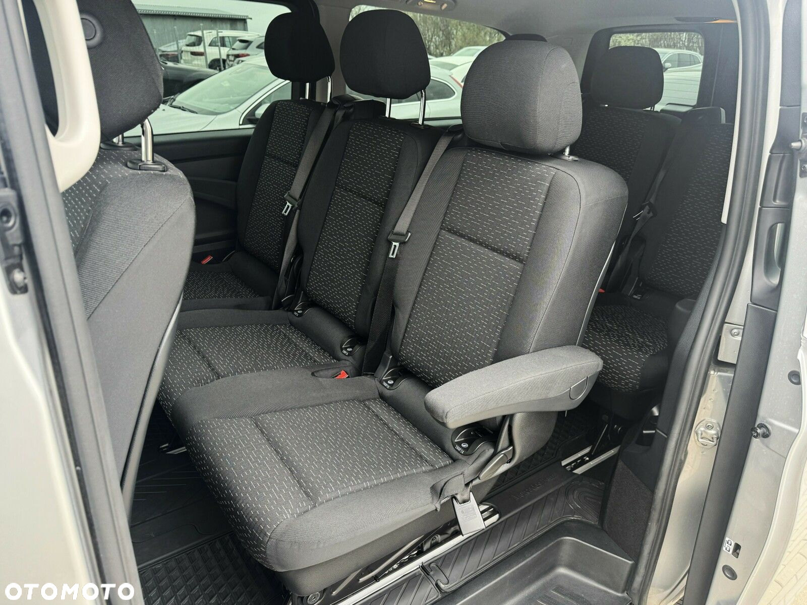 Mercedes-Benz Vito - 15