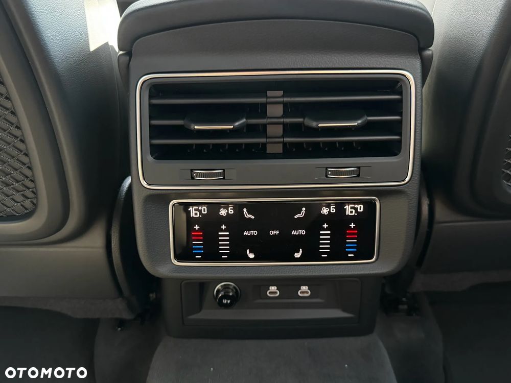Audi Q8 50 TDI mHEV Quattro Tiptronic - 33