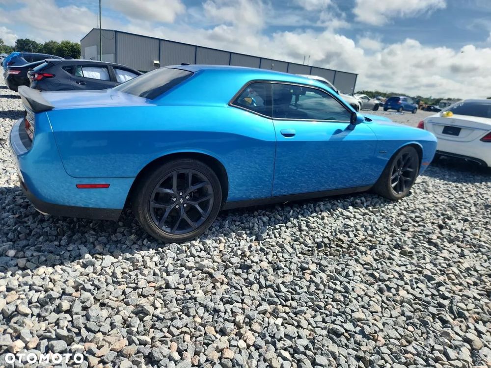 Dodge Challenger 5.7 R/T - 5