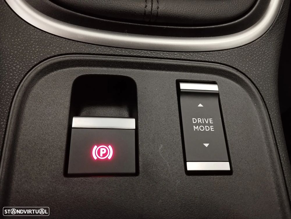 Jeep Avenger 1.2 GSE T3 Altitude - 31