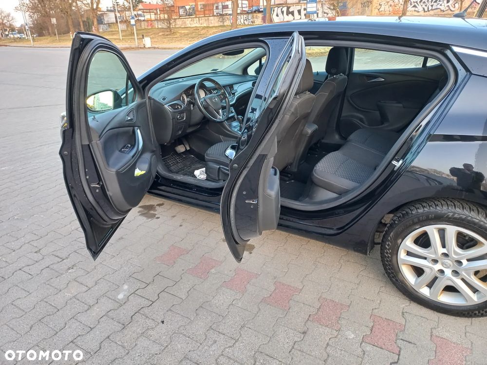 Opel Astra 1.4 T Dynamic S&S - 4