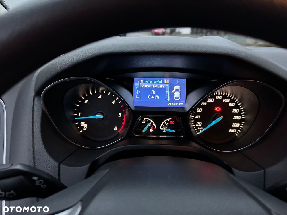 Ford Focus 1.6 TDCi DPF SYNC Edition - 11