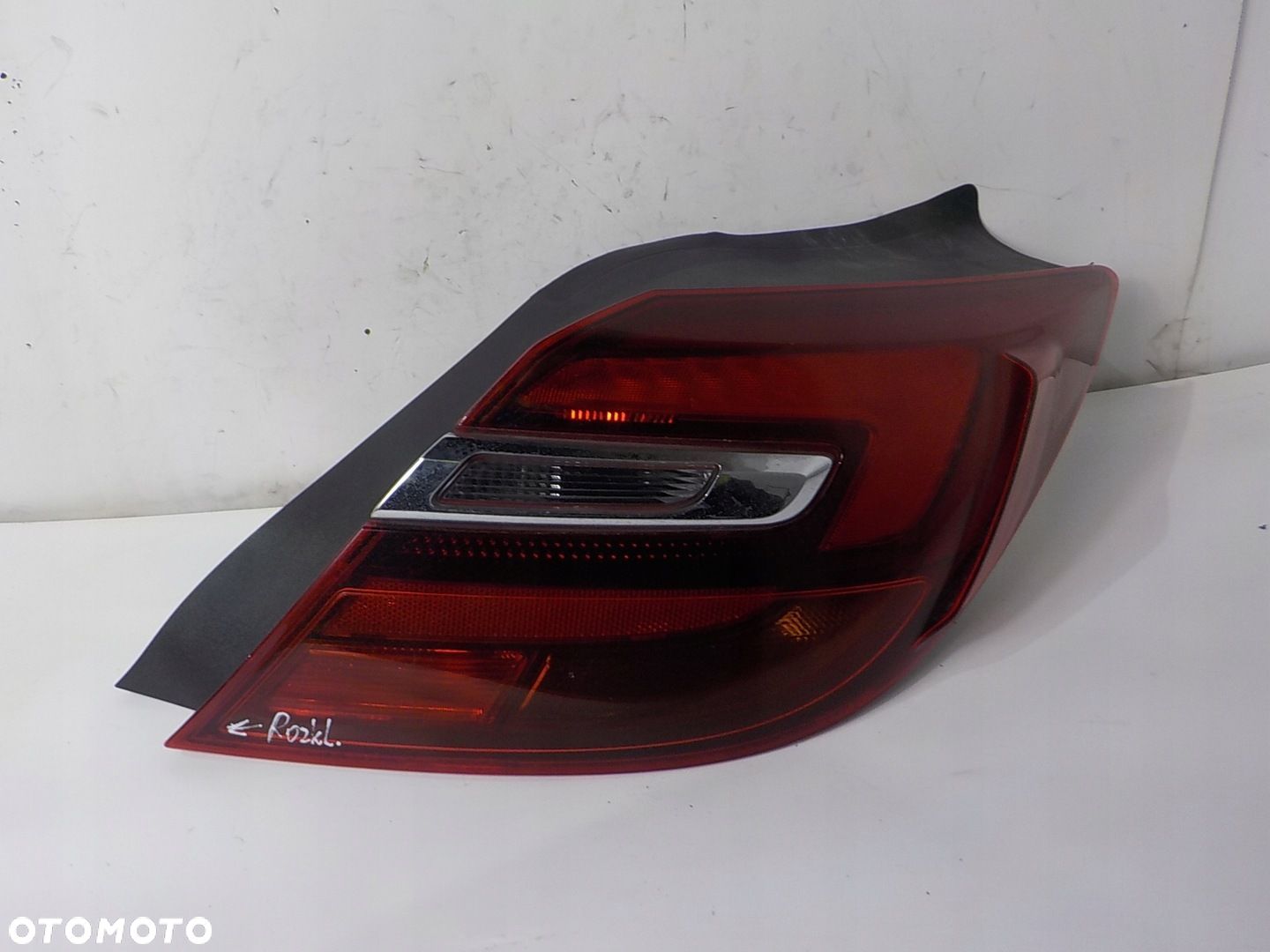 OPEL INSIGNIA A HB LIFT LAMPA PRAWA TYŁ TYLNA UK - 1