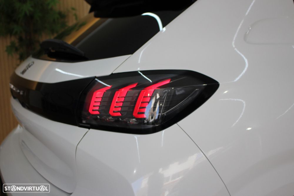 Peugeot 208 1.2 PureTech Allure Pack - 26
