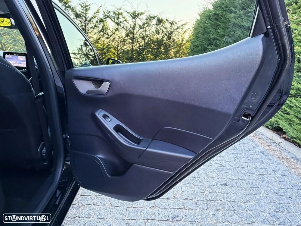 Renault Mégane 2.0 T 16V F1 Team R-26 - 28