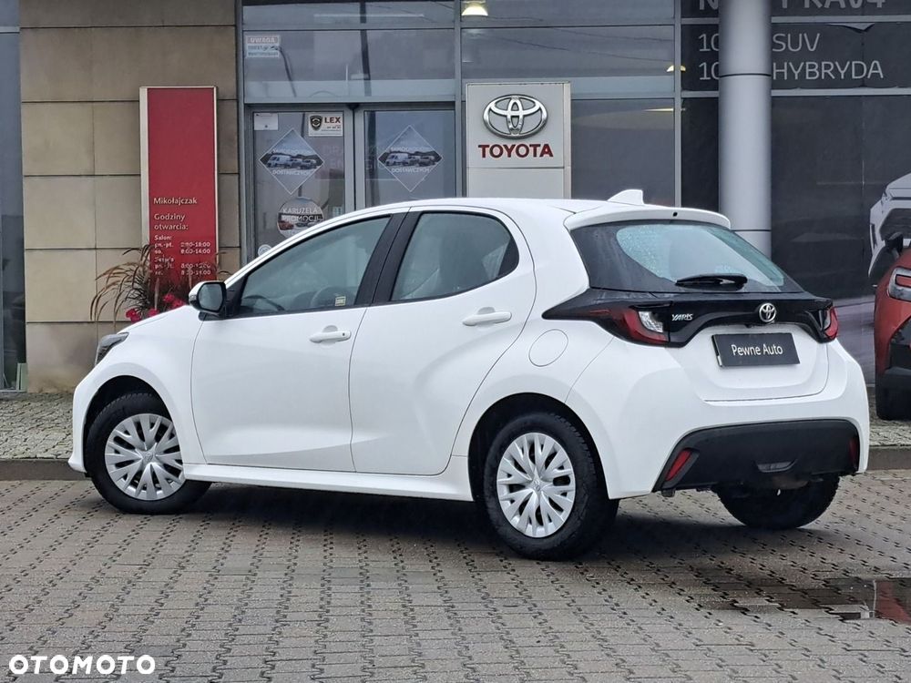 Toyota Yaris - 4
