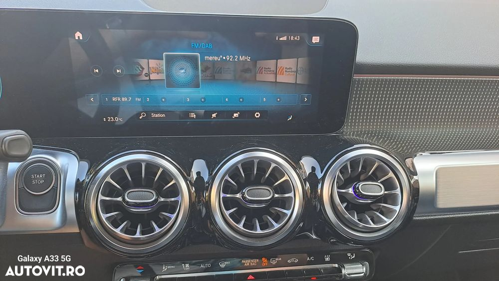 Mercedes-Benz EQB 300 4Matic Progressive - 11