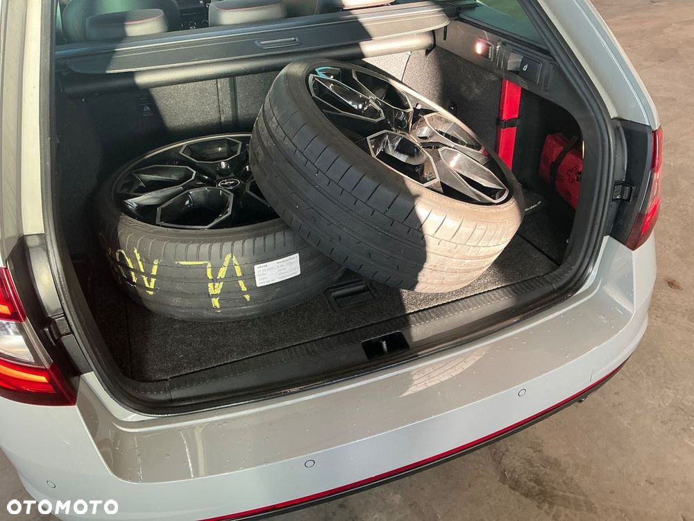 Skoda Octavia 2019 photo 3
