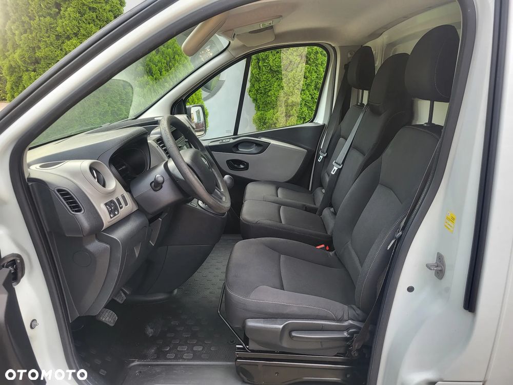 Renault Trafic - 10