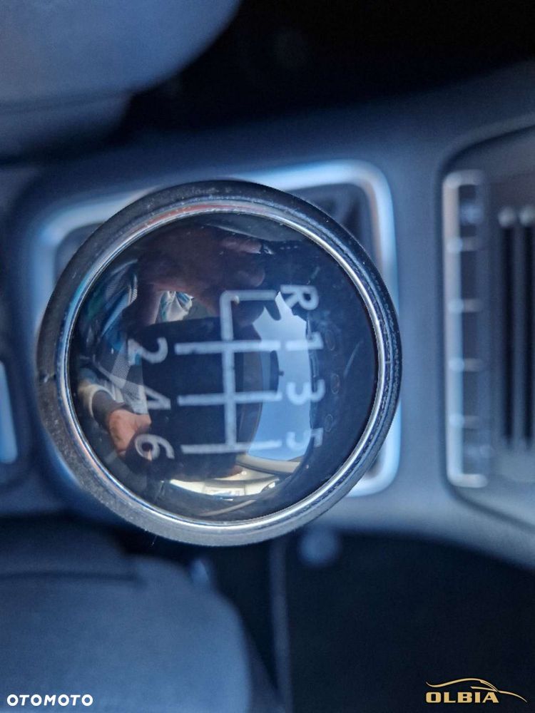 Volkswagen Tiguan - 23