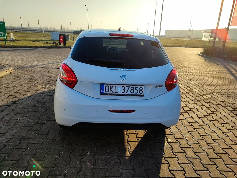 Peugeot 208 1.2 PureTech Active - 4