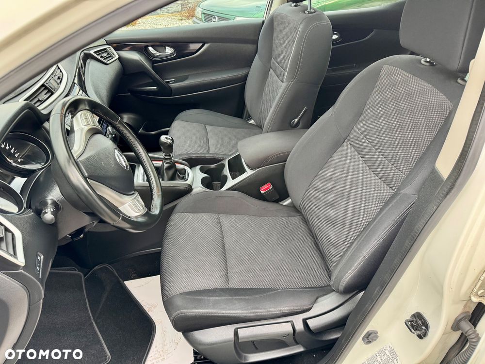 Nissan Qashqai 1.2 DIG-T Tekna+ - 28