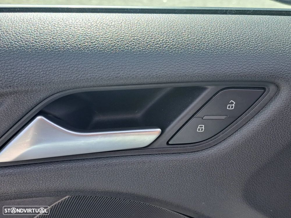 Audi A3 Sportback 1.6 TDI S-line - 29