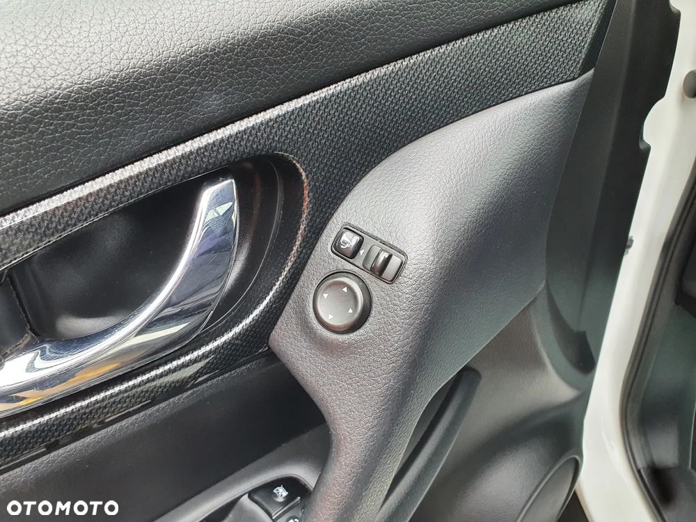 Nissan X-Trail 1.6 DCi Tekna 2WD Xtronic - 21