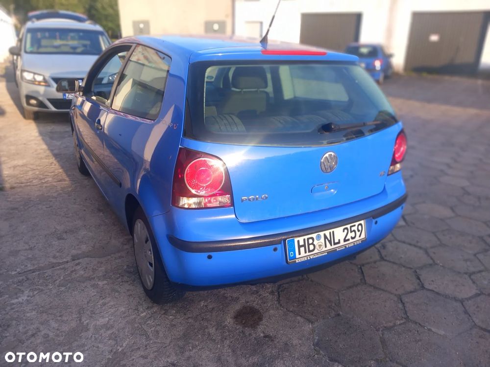 Volkswagen Polo 1.2 Tour Edition - 4