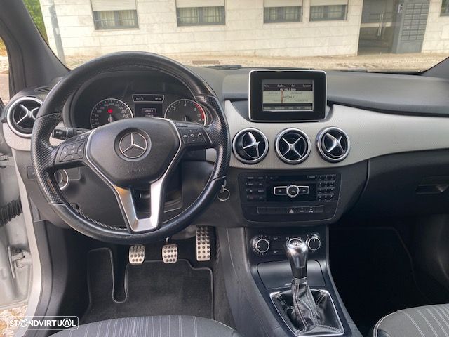 Mercedes-Benz B 180 d AMG Line - 8