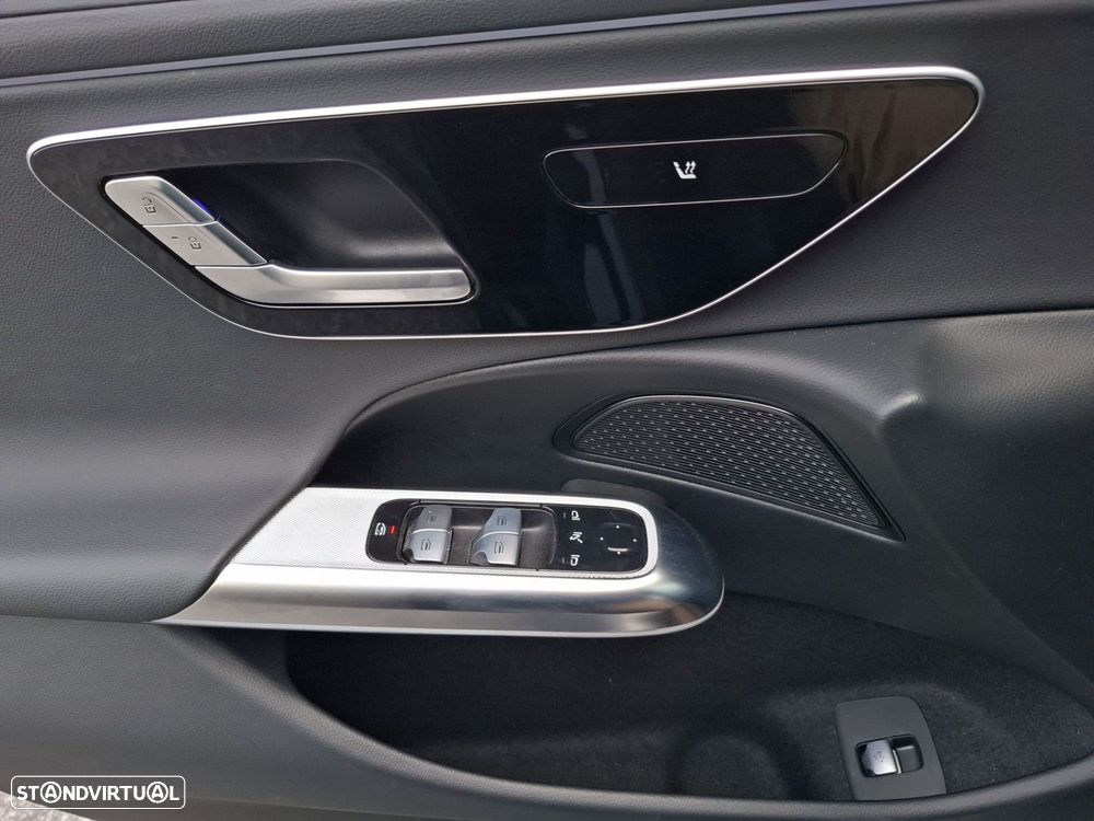 Mercedes-Benz E 220 - 21