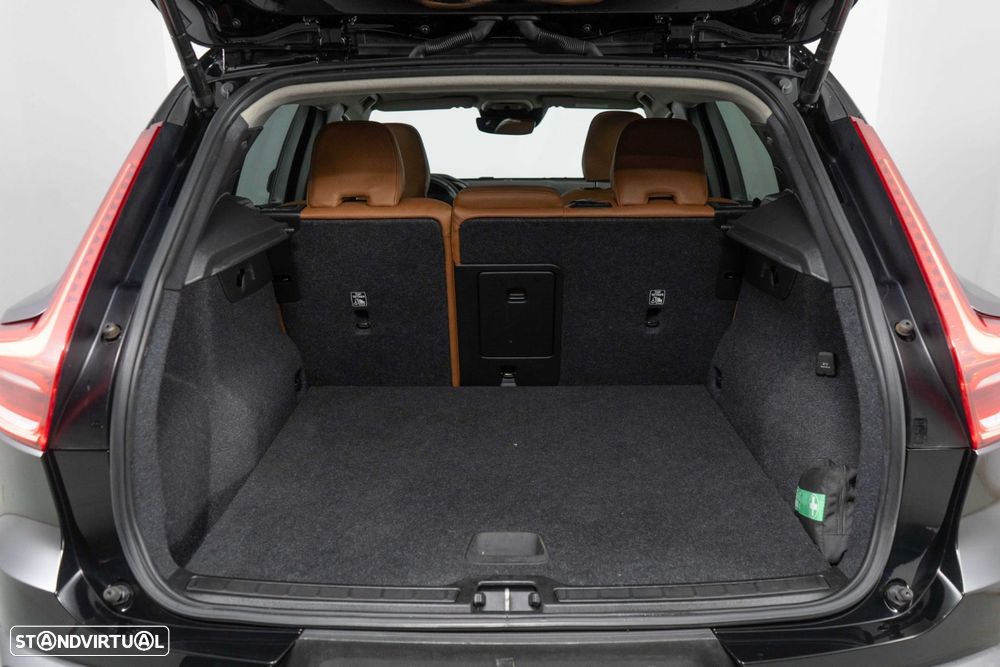 Volvo XC 40 1.5 T4 PHEV Plus Dark - 14