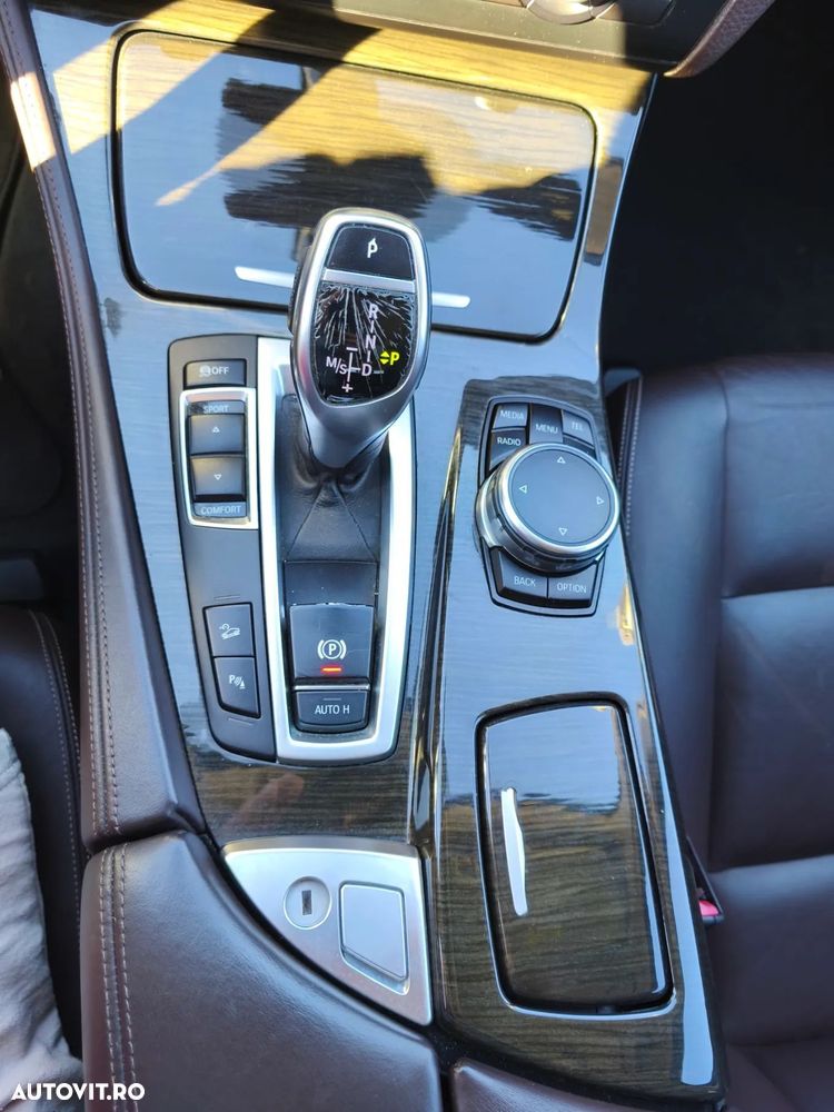 BMW Seria 5 525d xDrive Touring Sport-Aut. Luxury Line - 27