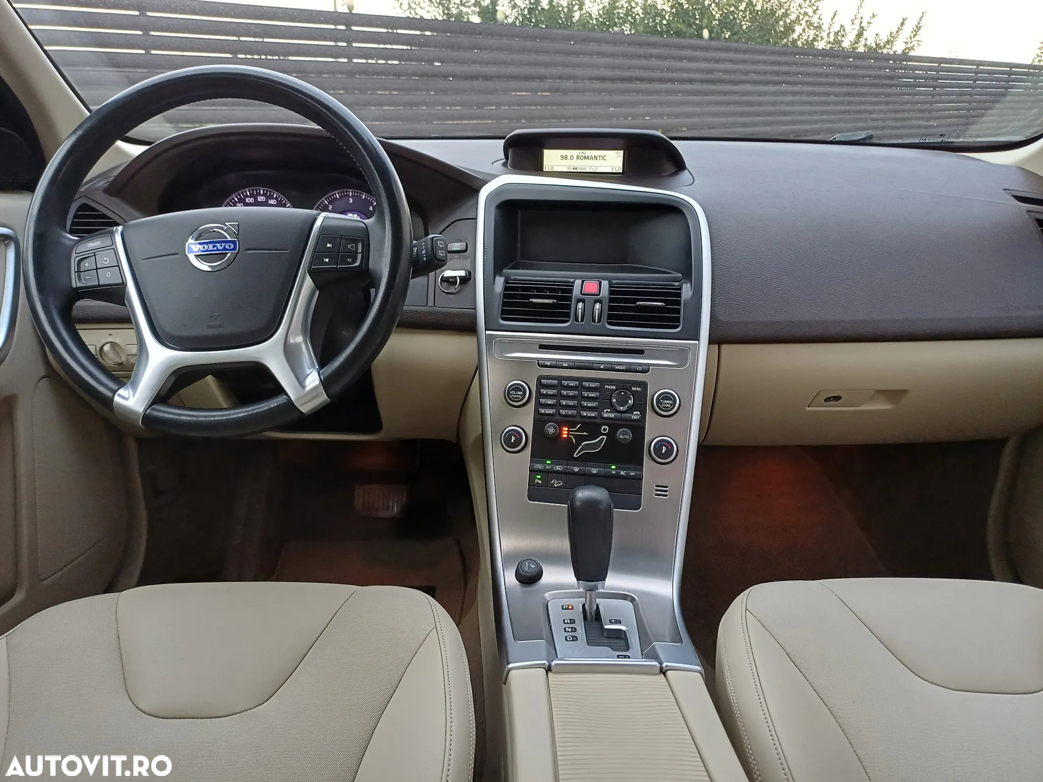 Volvo XC 60 D5 AWD Geartronic Kinetic - 3