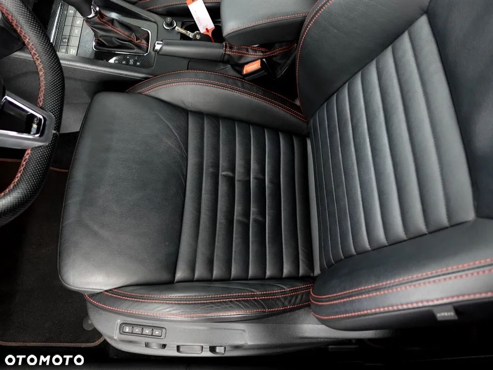 Skoda Octavia 2.0 TDI 4x4 RS Challenge DSG - 13