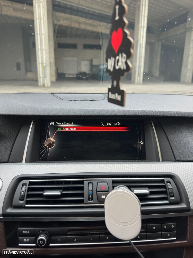 BMW 525 d Touring Sport-Aut. Luxury Line - 16