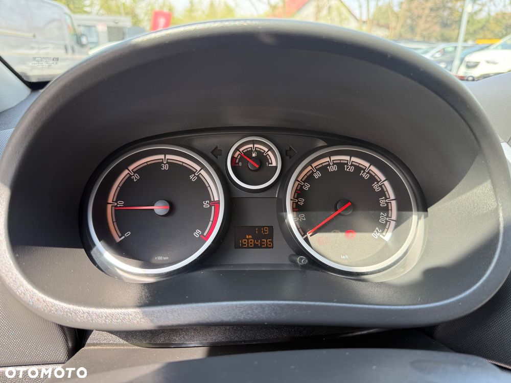 Opel Corsa 1.3 CDTI Enjoy - 26