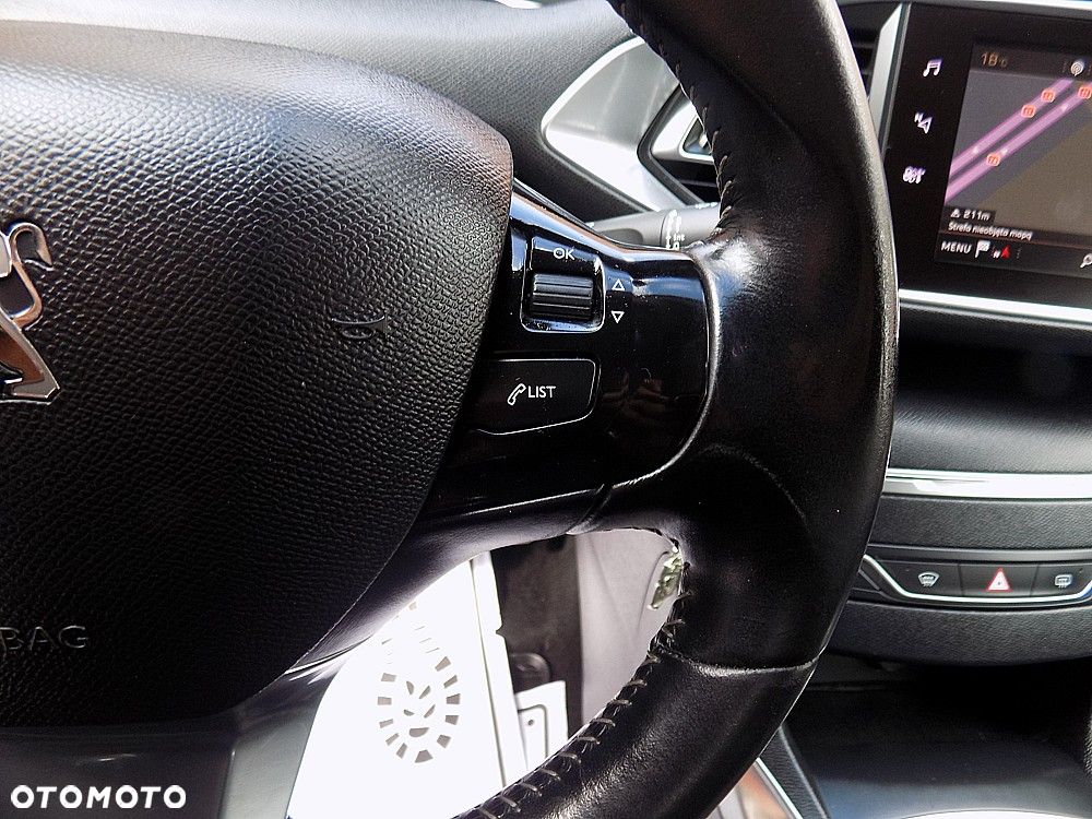 Peugeot 308 BlueHDi 130 Stop & Start Allure - 13