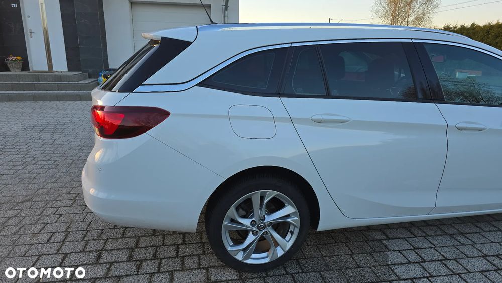 Opel Astra 1.4 T Dynamic S&S - 3