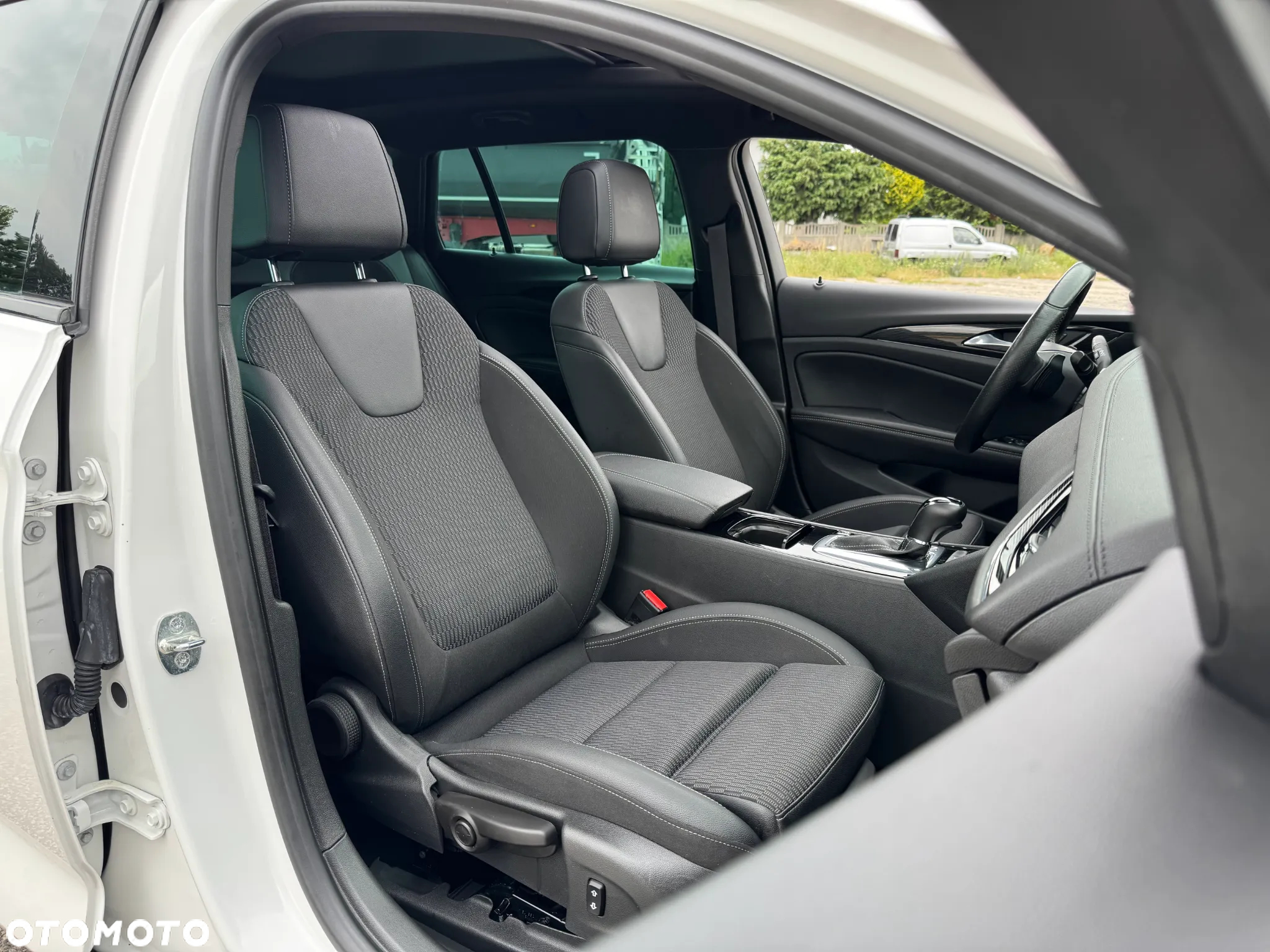 Opel Insignia Sports Tourer 2.0 Diesel Automatik Innovation - 31