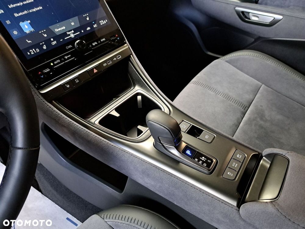 Lexus LBX 1.5 Hybrid Original Edition AWD - 27