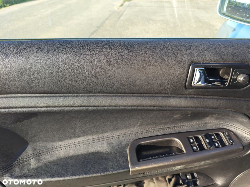 Volkswagen Passat 1.8T Trendline - 7