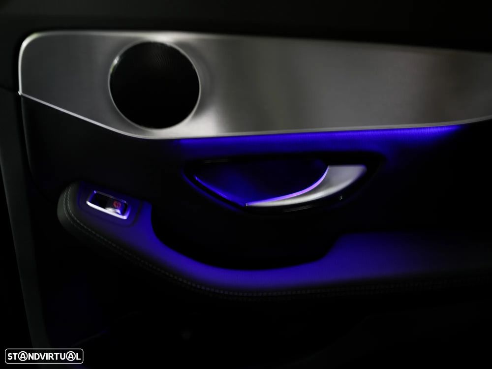 Mercedes-Benz C 300 e T 9G-TRONIC Avantgarde - 8